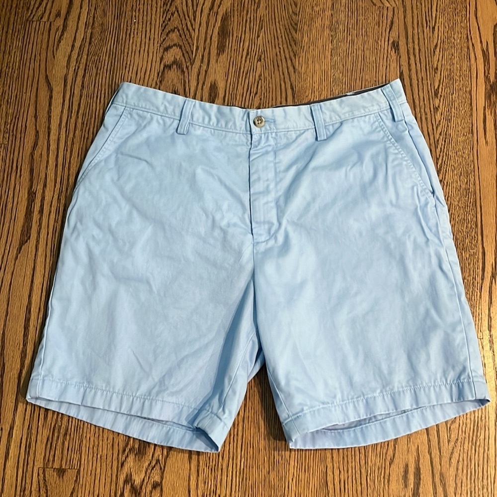 Nautica Men’s blue flat front shorts, waist 36